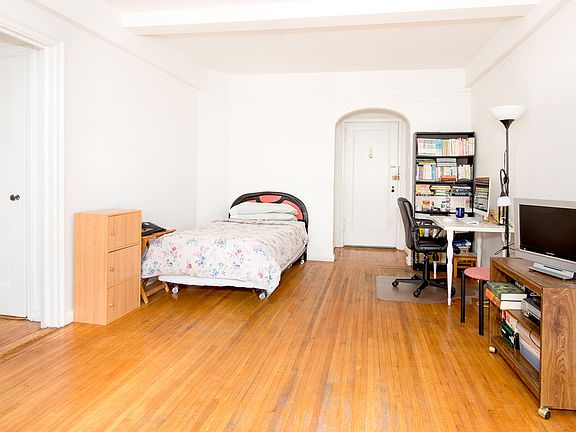 4th image of 339 E 58th St #6BB
