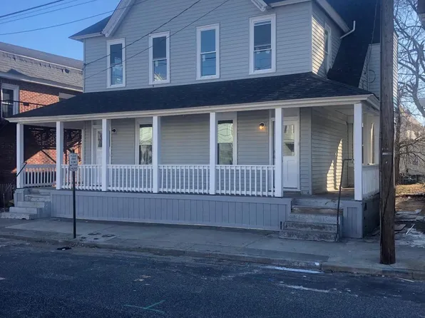79 Penn St, Penns Grove, NJ 08069