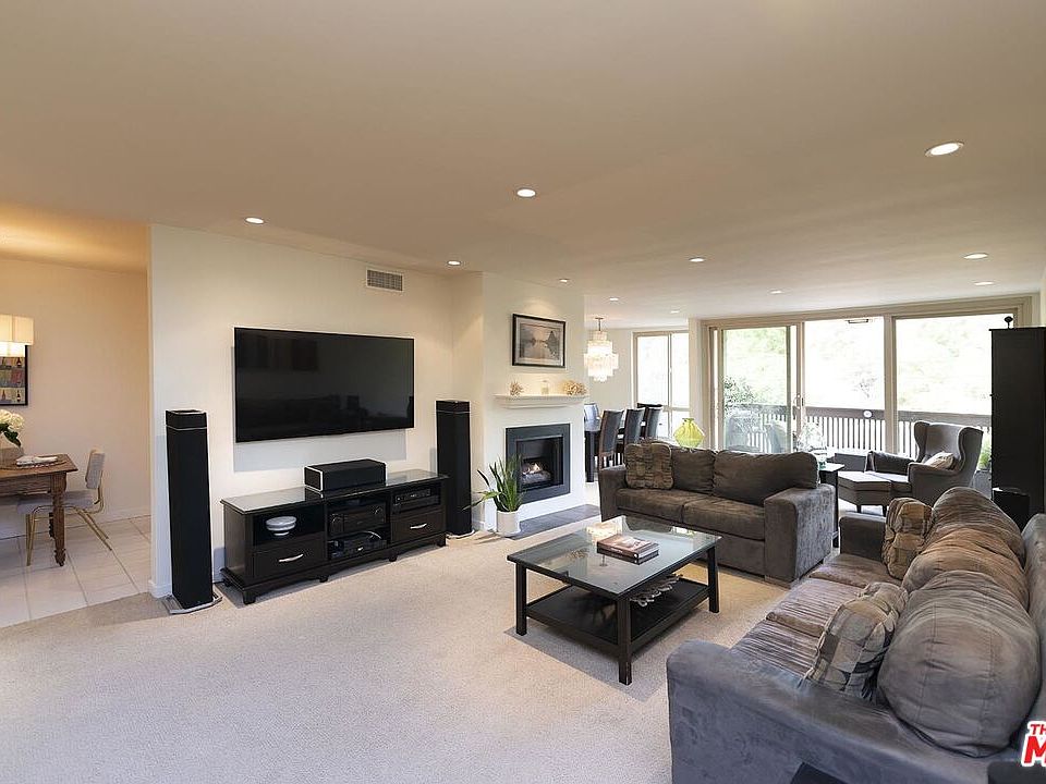 1st image of 809 S Bundy Dr APT 215