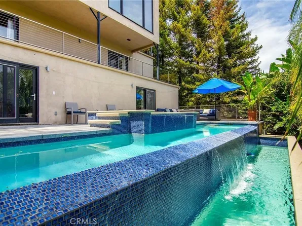 5084 Campo Rd, Woodland Hills, CA 91364