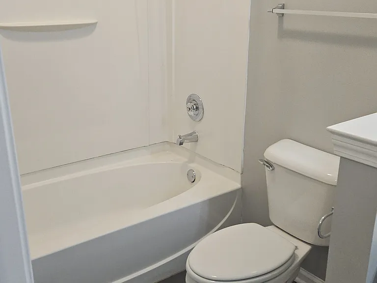 MBA with curved shower curtain rod