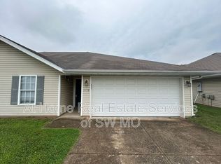 1133 S Clifton Ave, Springfield, MO 65802