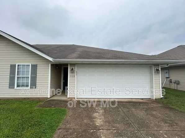 1133 S Clifton Ave, Springfield, MO 65802