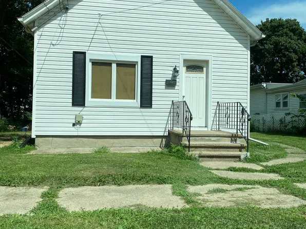 404 S Hennepin Ave, Dixon, IL 61021