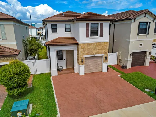 11054 W 35th Ln, Hialeah, FL 33018