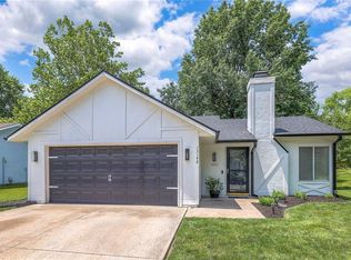 13148 S Brougham Dr, Olathe, KS 66062