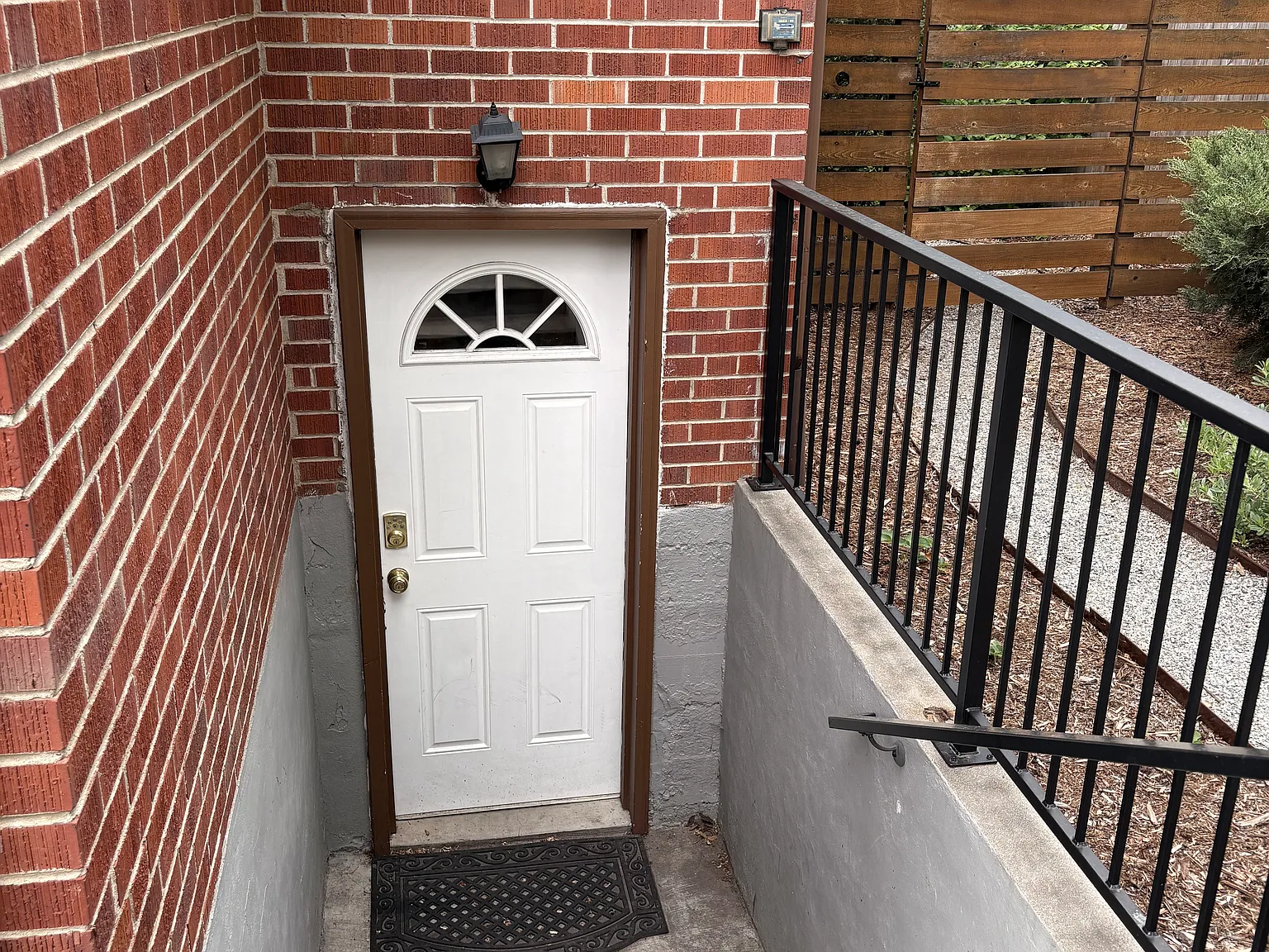 2 bed, 1083 sqft, $2,100 — Photo 4