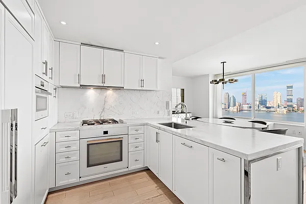 Rented by Compass | media 8