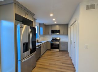 9555 Adams Ave, Huntington Beach, CA 92646