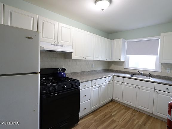 3rd image of 110 Union Ave APT D