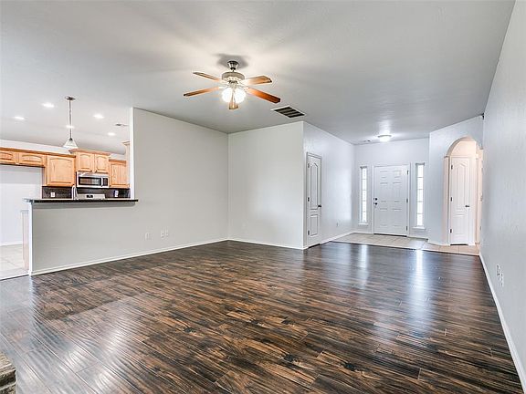 4th image of 4520 SE 79th Ter