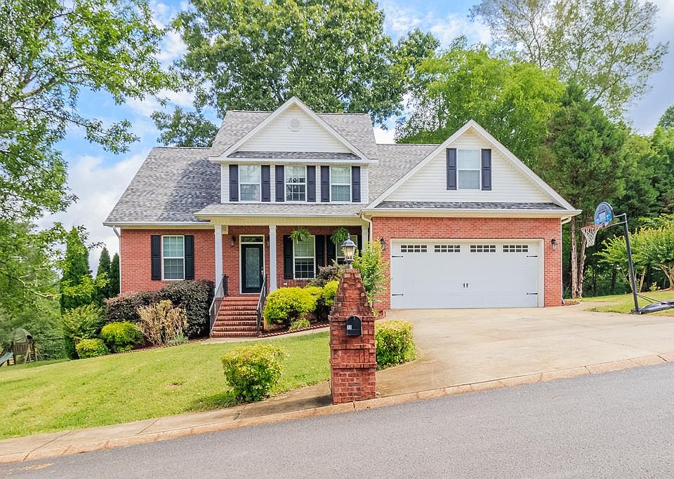 1st image of 33 Southwood Cir