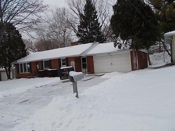 1st image of 2487 Leslie Dr