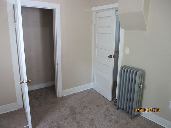 5th image of 920 N Pine St