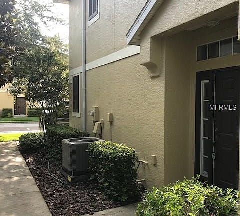 3rd image of 6807 Breezy Palm Dr