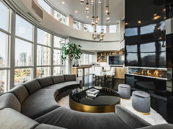 283 Davie St #1503/04, Vancouver, BC V6B 5T6