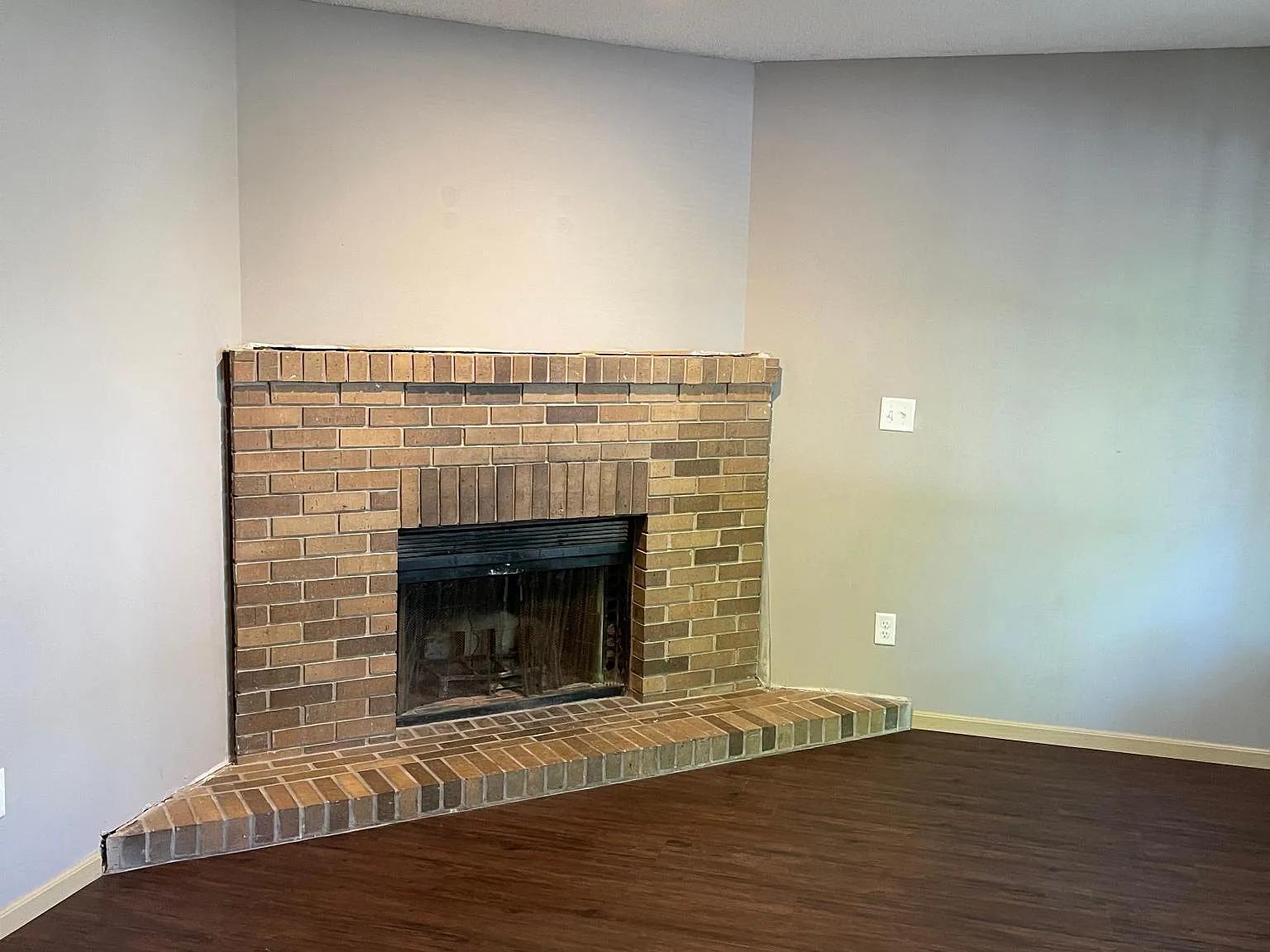 4 bed, 1800 sqft, $2,255 — Photo 4