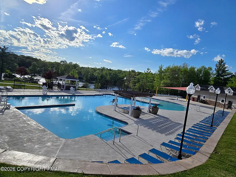 838 Country Place Dr — Photo 35
