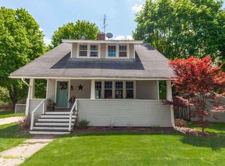 428 E Main St SE, Caledonia, MI 49316