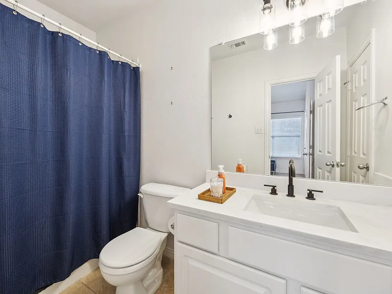 516 Crutcher Xing — Photo 20