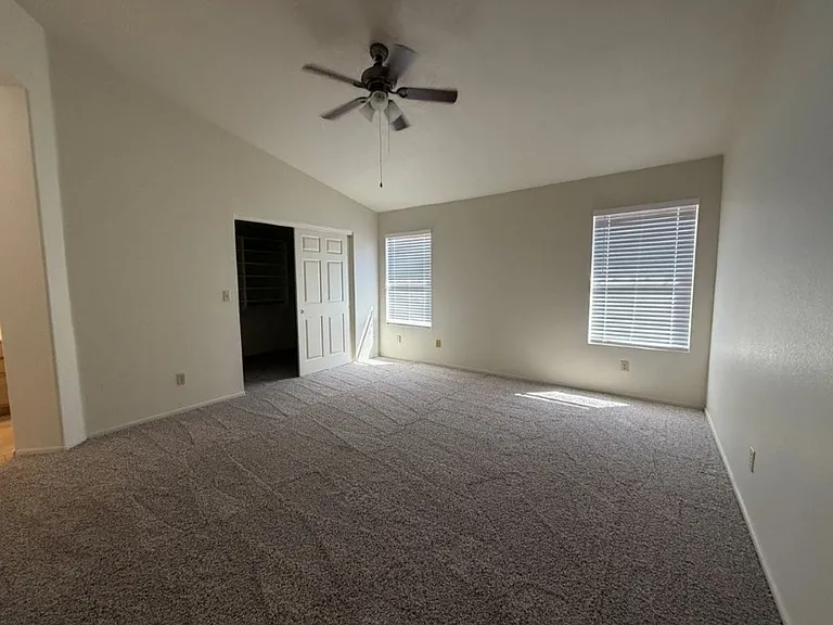 15435 S 44th Way — Photo 10