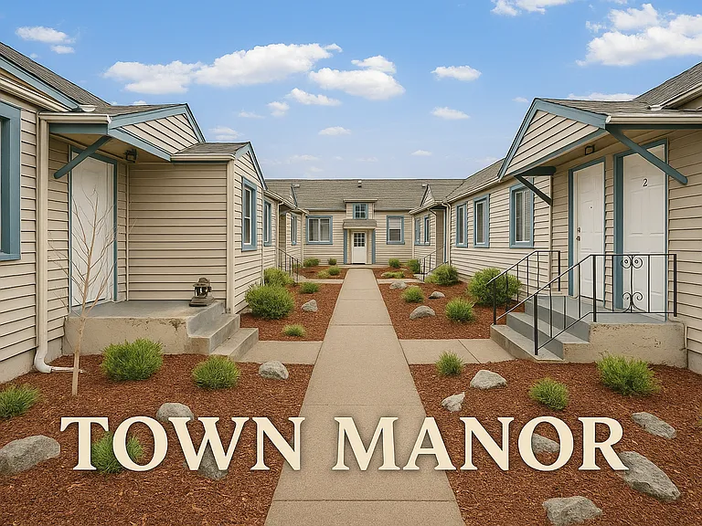Town Manor Apartments — Photo 1