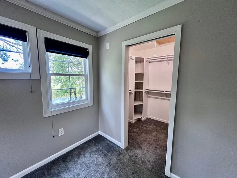 684 Orangewood Dr — Photo 12