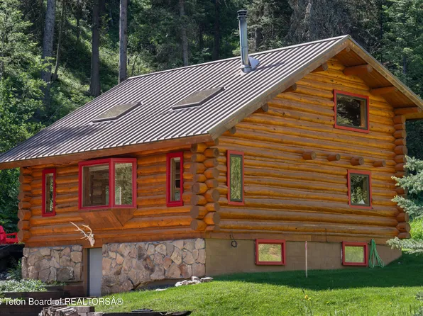 6250 W Paintbrush Trl, Wilson, WY 83014