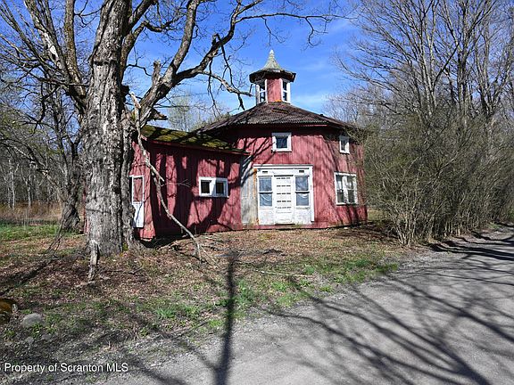 4th image of 621 May Rd