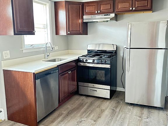 2nd image of 2067 135th Pl APT 3