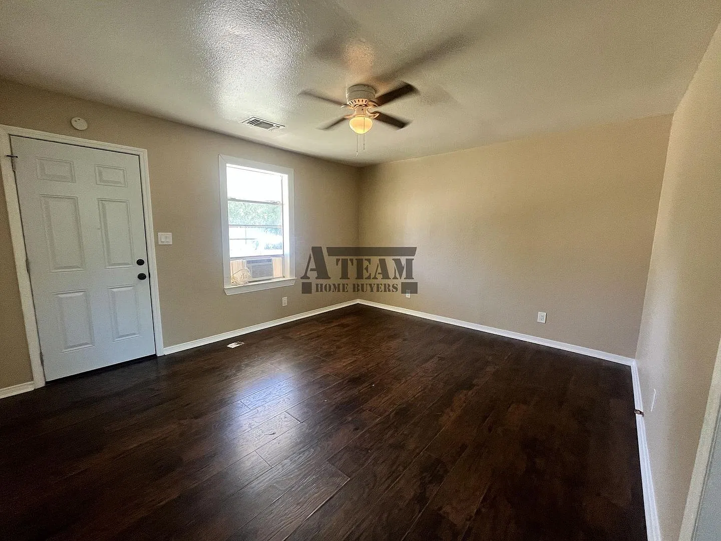 845 N. Prairieville St Quadplex — Photo 3