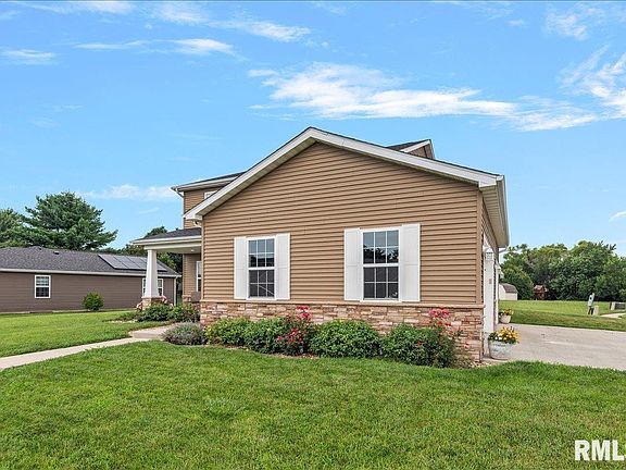 3rd image of 509 Wintergreen Dr