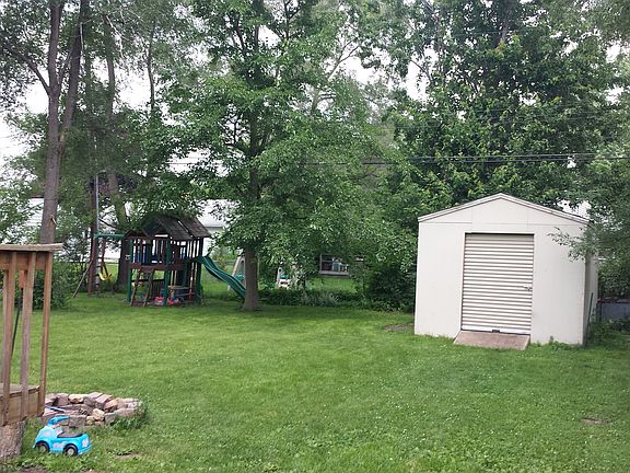 Large Shed & Swingset stay