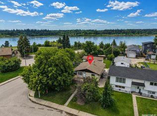 800 1st St E, Prince Albert, SK S6V0C2