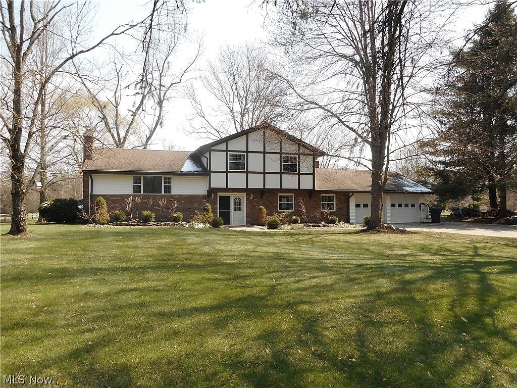 12685 Heath Rd, Chesterland, OH 44026 Zillow