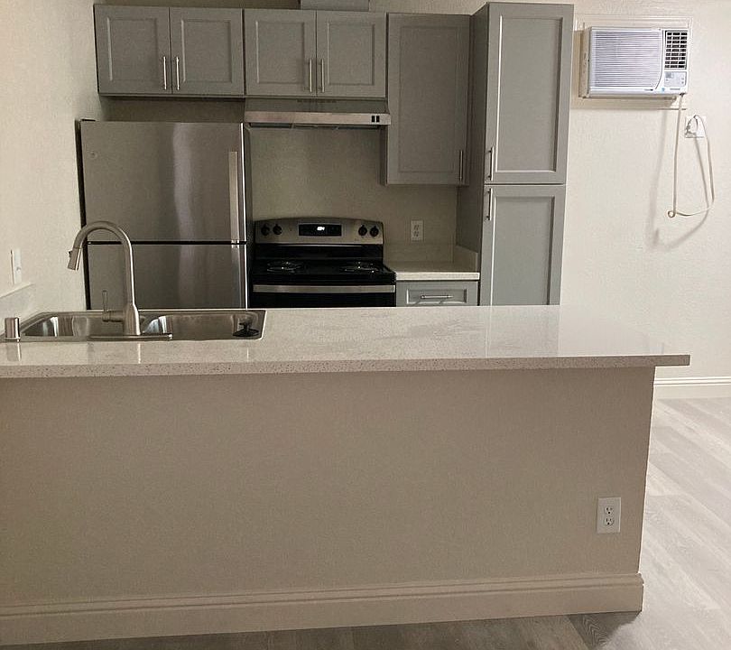 1st image of 1161 E Yosemite Ave APT 2