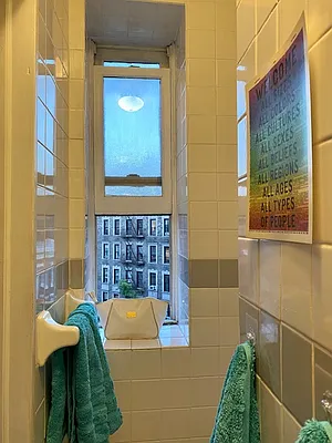 Rented by J PRESTON AND ASSOCIATES INC | media 9