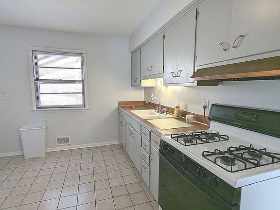 2nd image of 1308 19th St