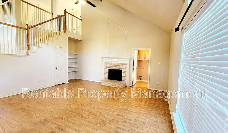 1185 Len Mar Dr — Photo 9