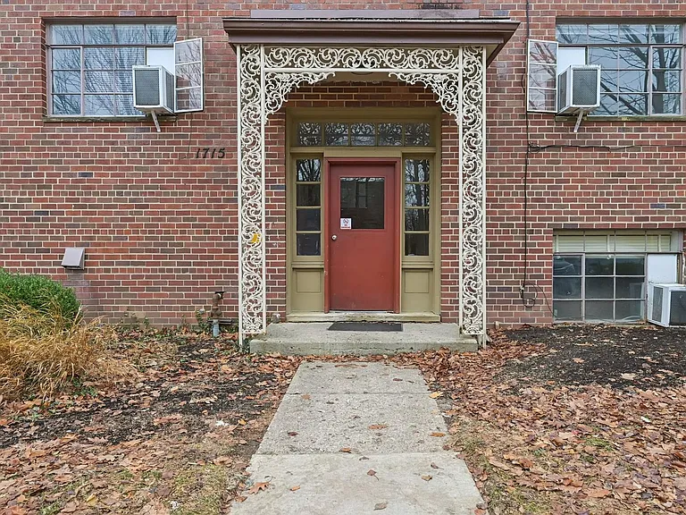 Clifton Woods Apartments — Photo 94