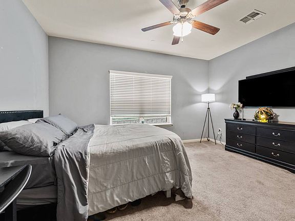5th image of 801 Hollow Trail Ct #1A-779989