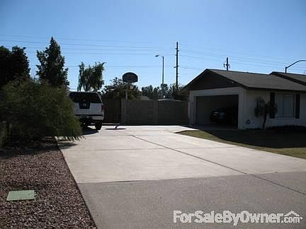 Driveway/garage