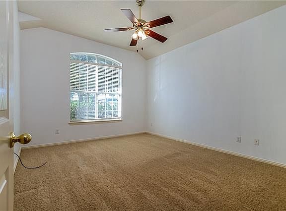 4th image of 5112 Crossvine Ln