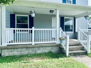 1042 Woodstock Ave, Hopwood, PA 15445
