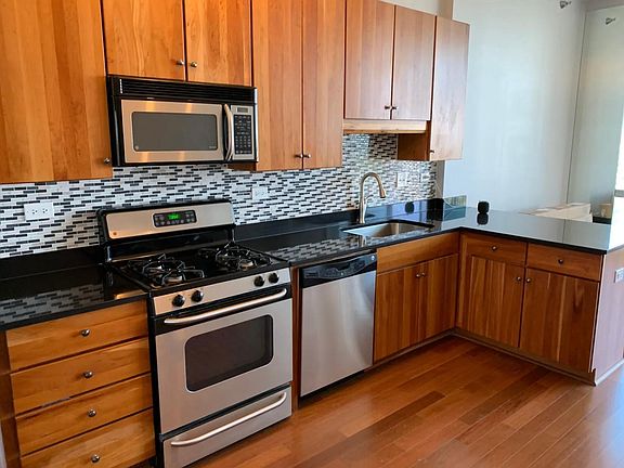 2nd image of 1600 S Indiana Ave #1404