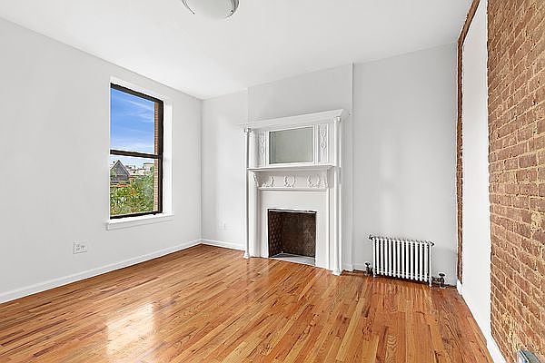 1st image of 160 W 118th St APT 2A