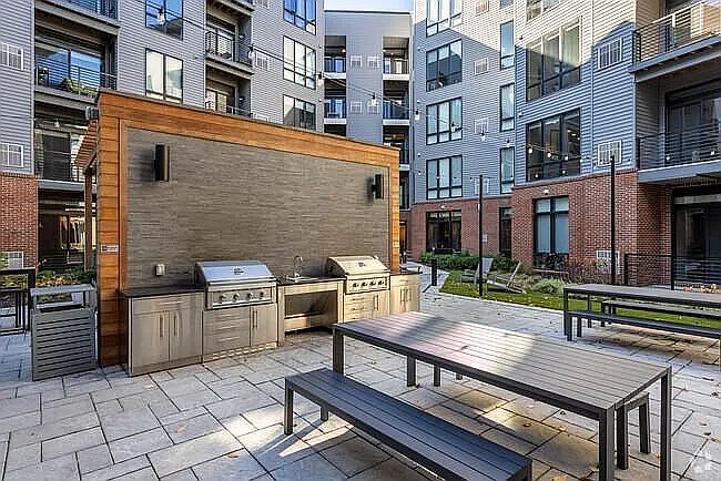 2nd image of 4444 Flagship St #135