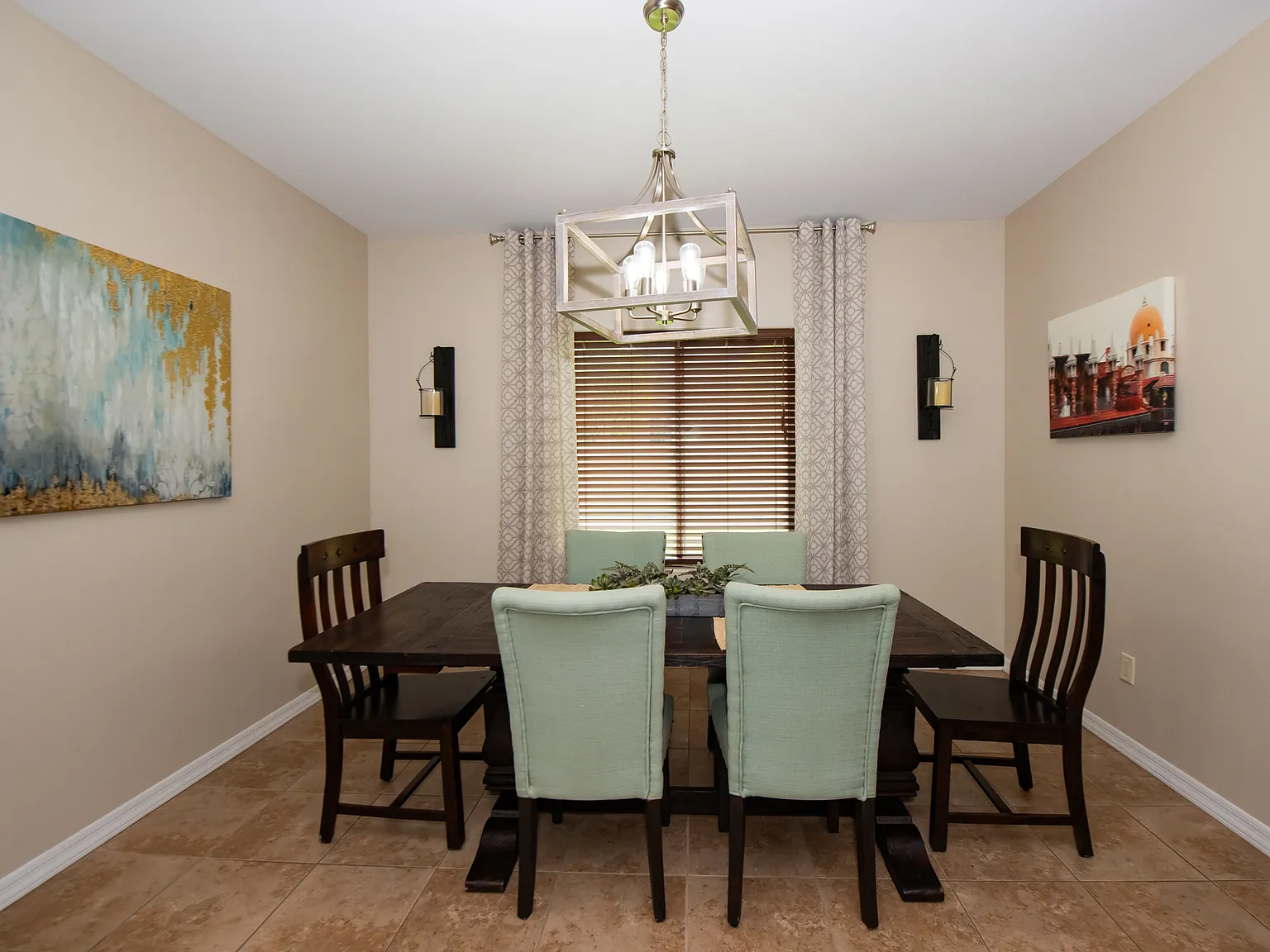 4 Bed, 2 Bath Rental in Yuma, AZ! — Photo 3