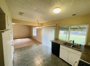 1400 Natches Dr, Arlington, TX 76014