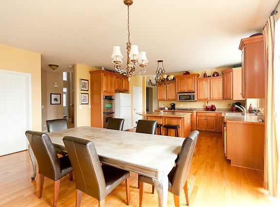 4th image of 432 Bennett Dr